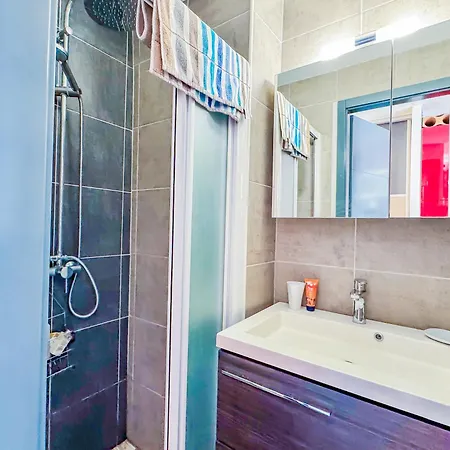 Daire Studio Cabine Renove Proche Mer 2 Et 2